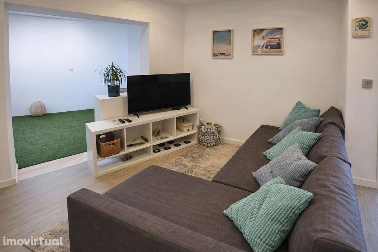 Andar de Moradia T2 em 1ª Linha de Mar em Angeiras - Grande imagem: 3/17