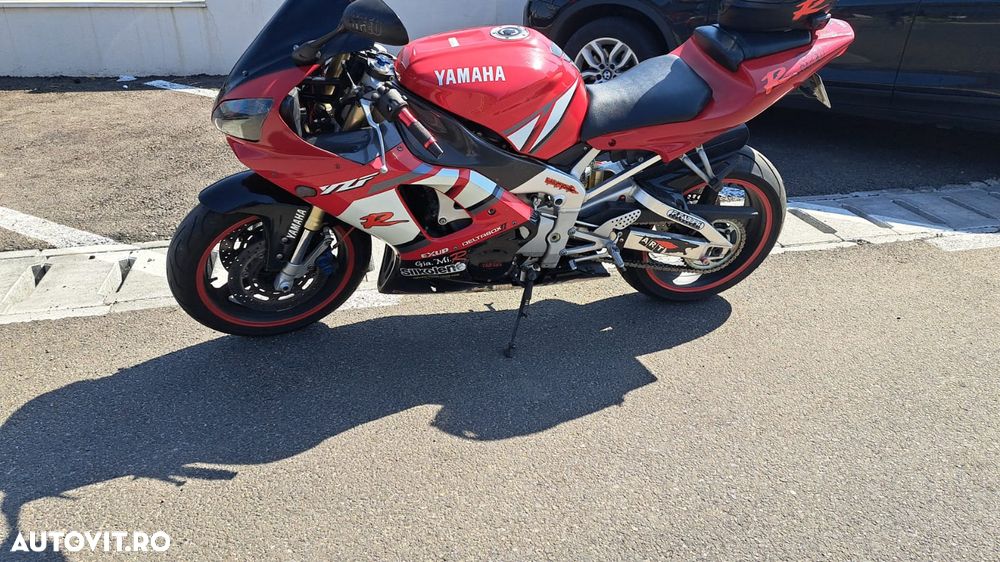 Yamaha R1-Z - 1