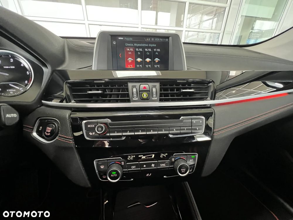 BMW X1 sDrive18d Sport Line - 19