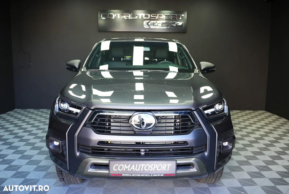 Toyota Hilux 2.8D 204CP 4x4 Double Cab AT MHEV Invincible - 2
