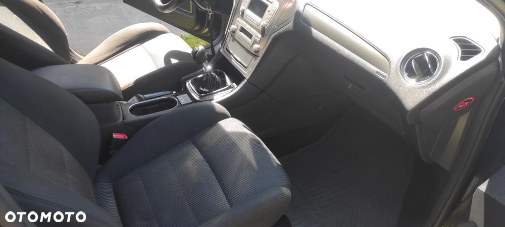 Ford Mondeo 2.0 TDCi Titanium S - 13