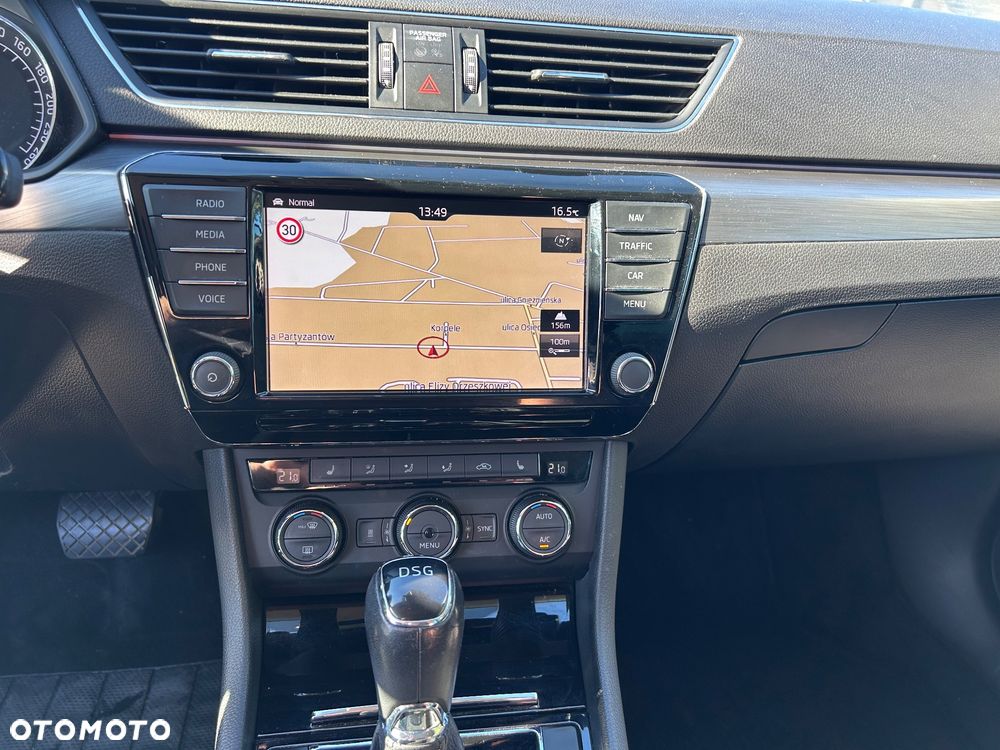 Skoda Superb 2.0 TDI DSG Premium Edition - 20