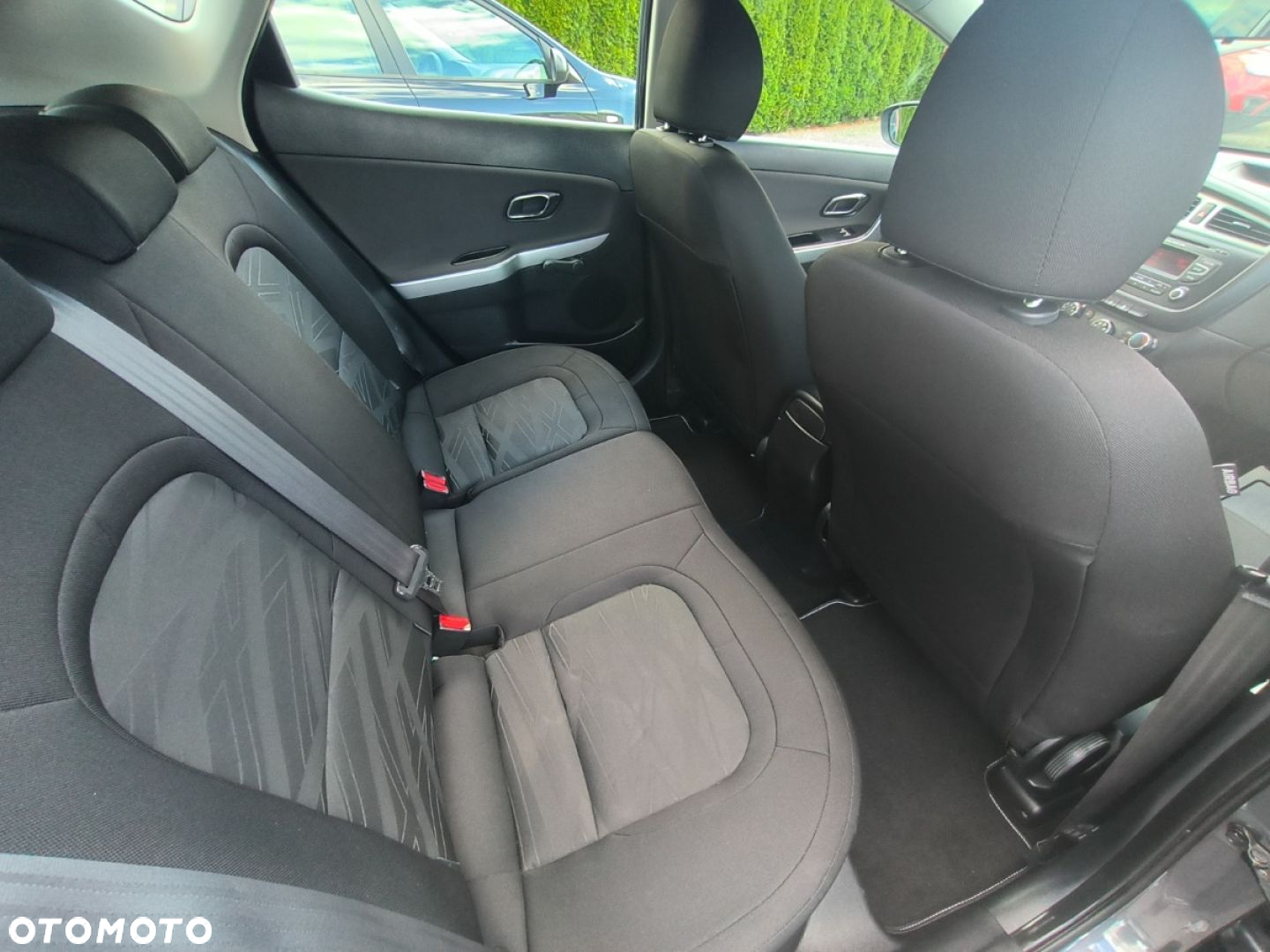 Kia Ceed - 13