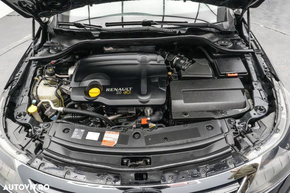 Renault Latitude 2.0 dCi Luxury CVA - 24