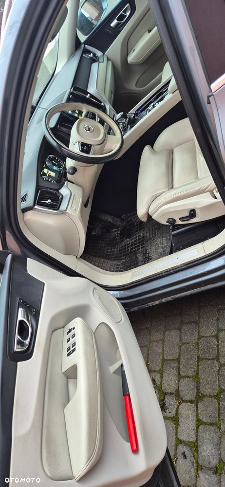 Volvo XC 60 D5 AWD Inscription - 6