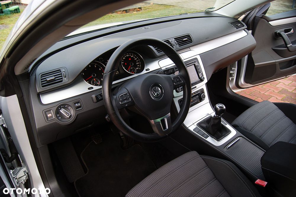 Volkswagen Passat CC - 27