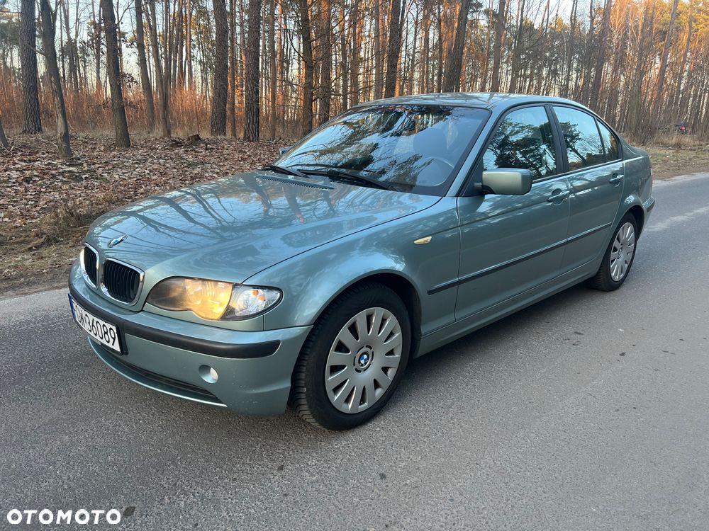 BMW Seria 3 318i - 3