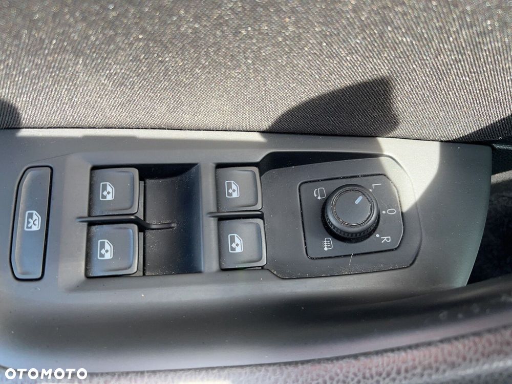 Volkswagen Passat Variant 2.0 TDI Business DSG - 11