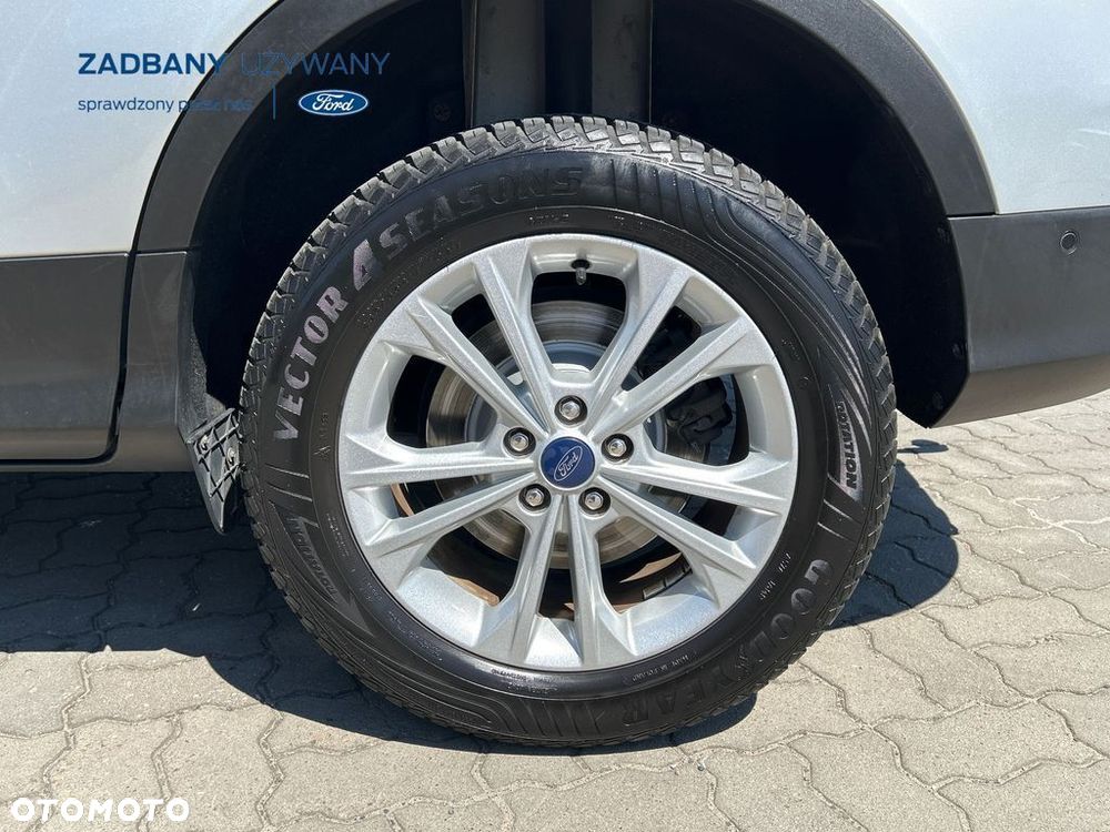Ford Kuga - 10