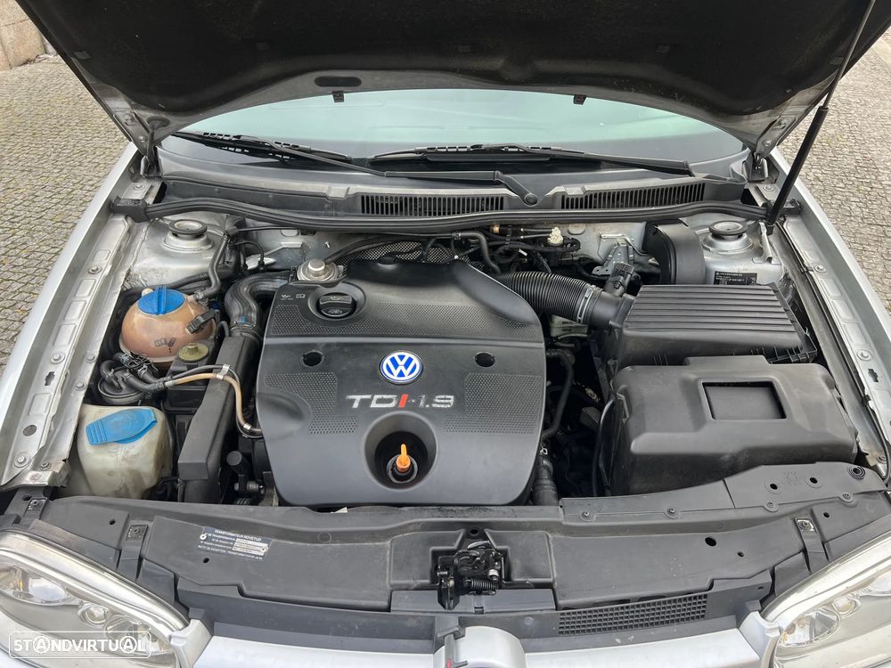 VW Golf 1.9 TDi 25 Anos - 19