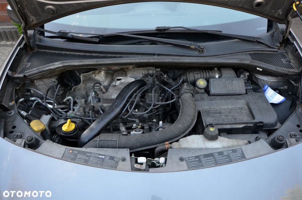 Renault Clio - 8