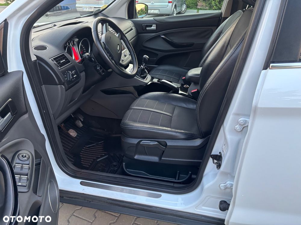 Ford Kuga 2.0 TDCi 2x4 Trend - 17