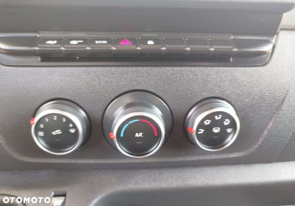 Renault Master - 15