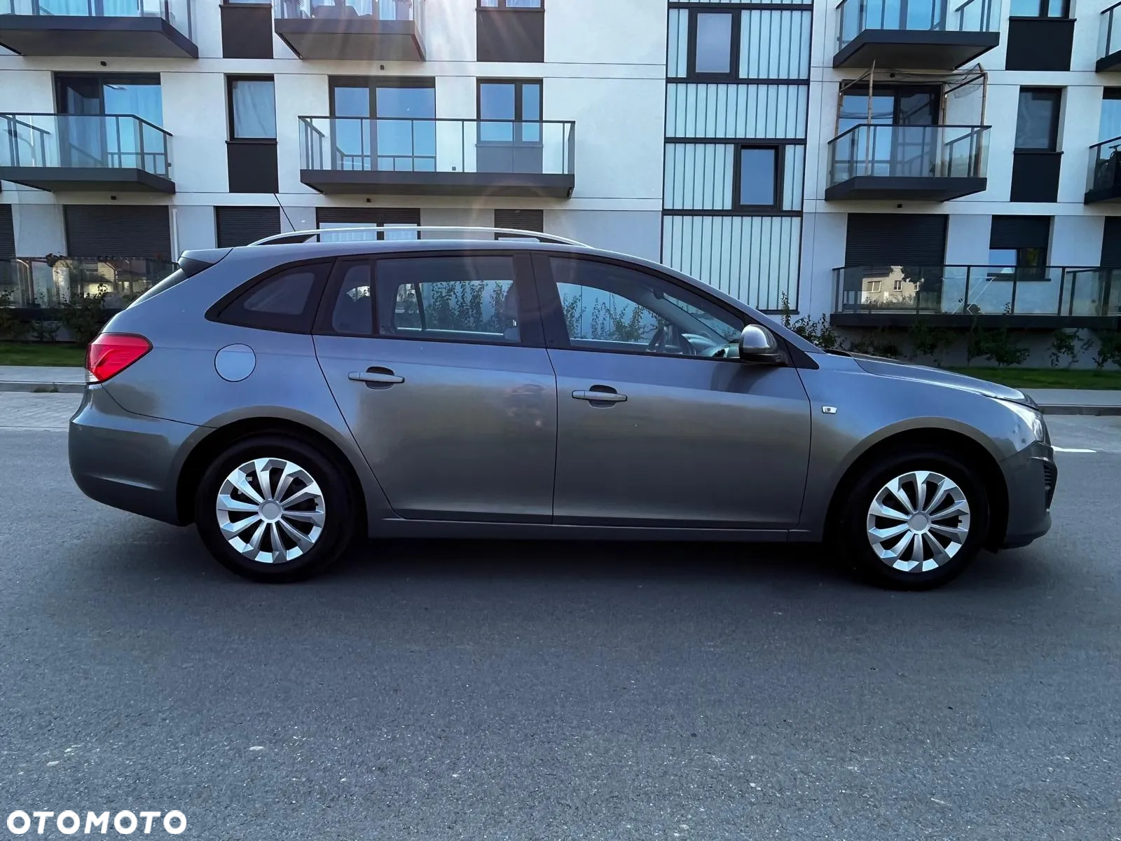 Chevrolet Cruze - 14