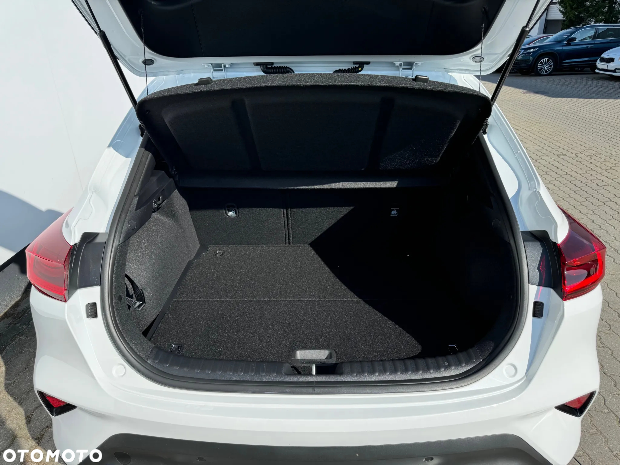 Kia XCeed 1.5 T-GDI M - 8