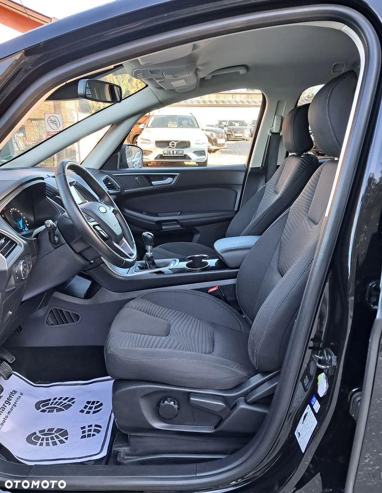 Ford S-Max - 8