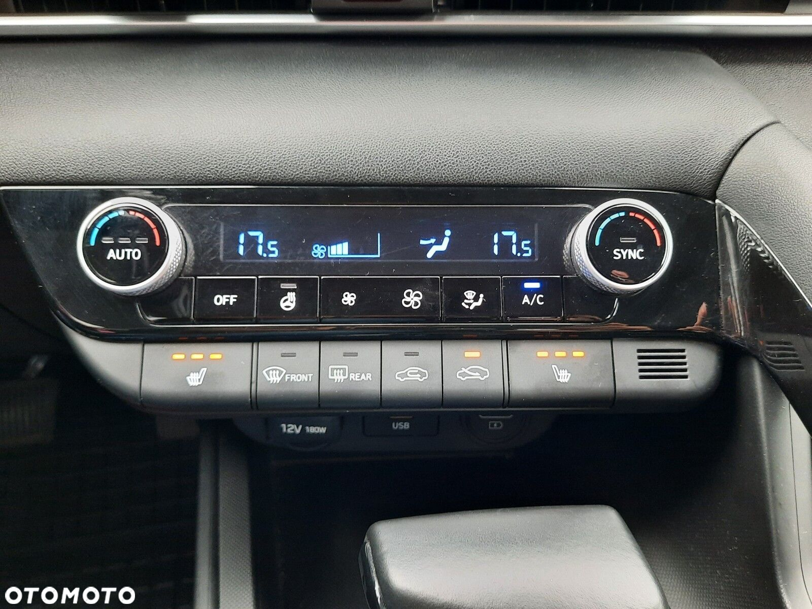 Hyundai Elantra 1.6 Smart CVT - 18