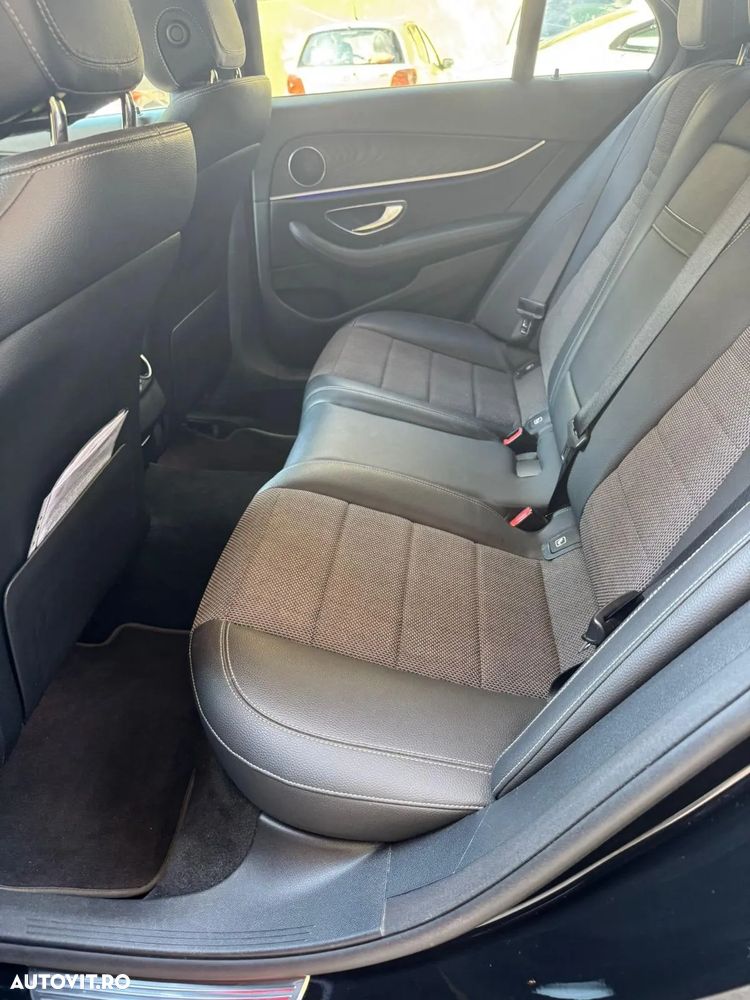 Mercedes-Benz E 220 d 4MATIC Aut. - 11