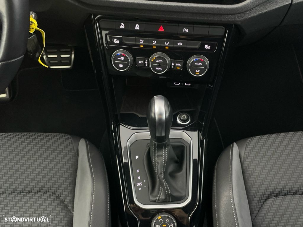 VW T-Roc 2.0 TSI 4M R DSG - 17