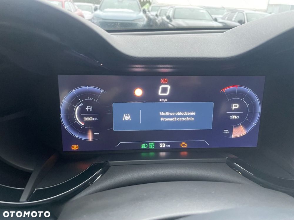 Alfa Romeo Stelvio - 16