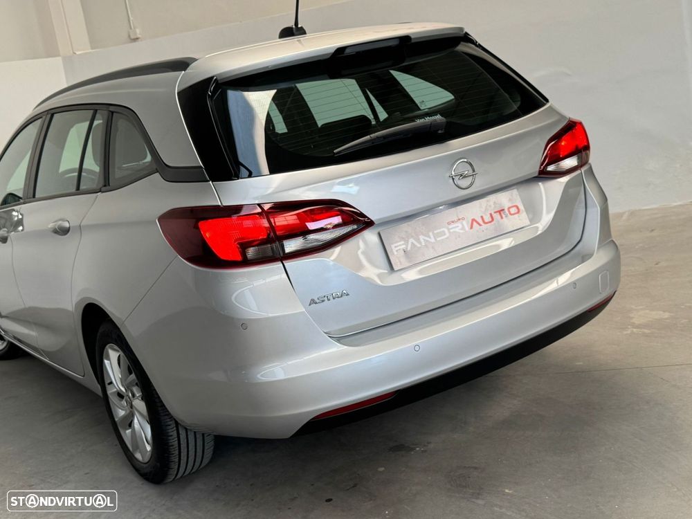 Opel Astra Sports Tourer 1.5 D Design & Tech Aut. S/S - 13
