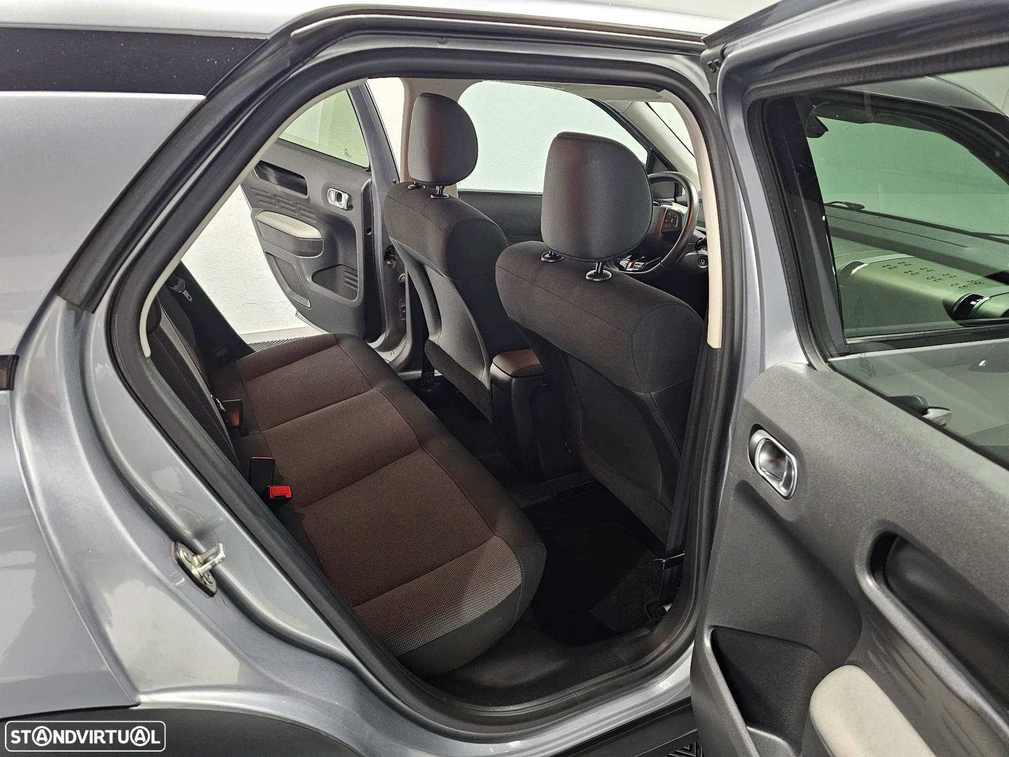 Citroën C4 Cactus 1.2 PureTech Shine EAT6 - 10