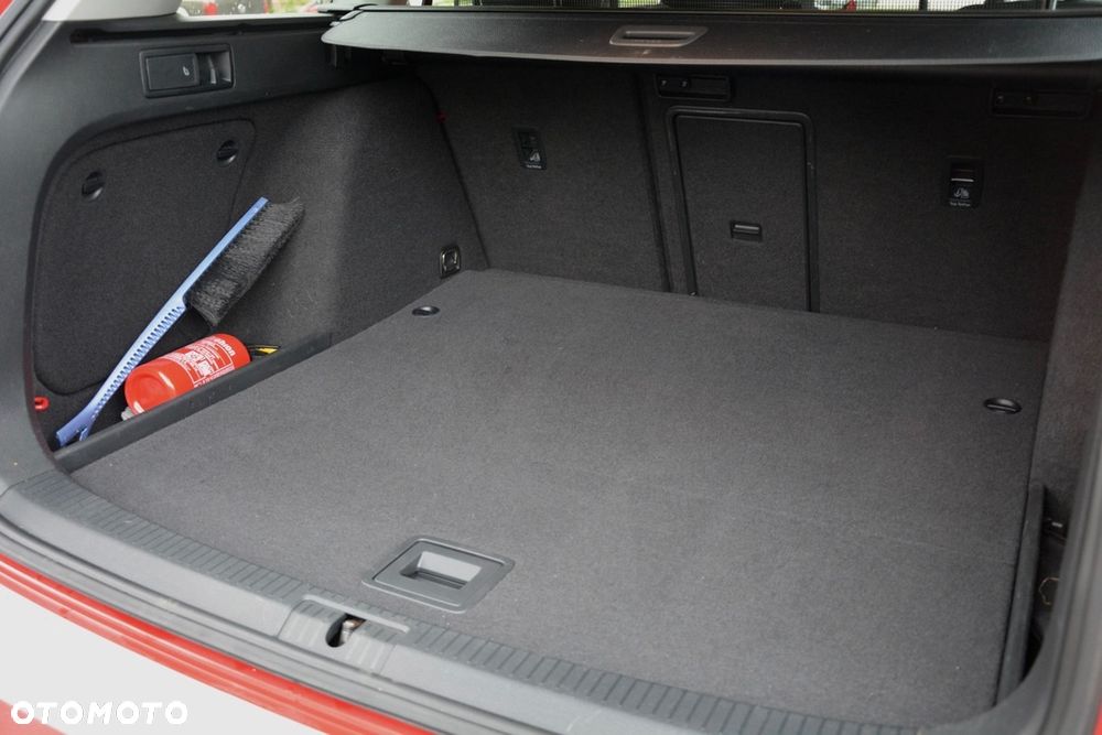 Volkswagen Golf - 15