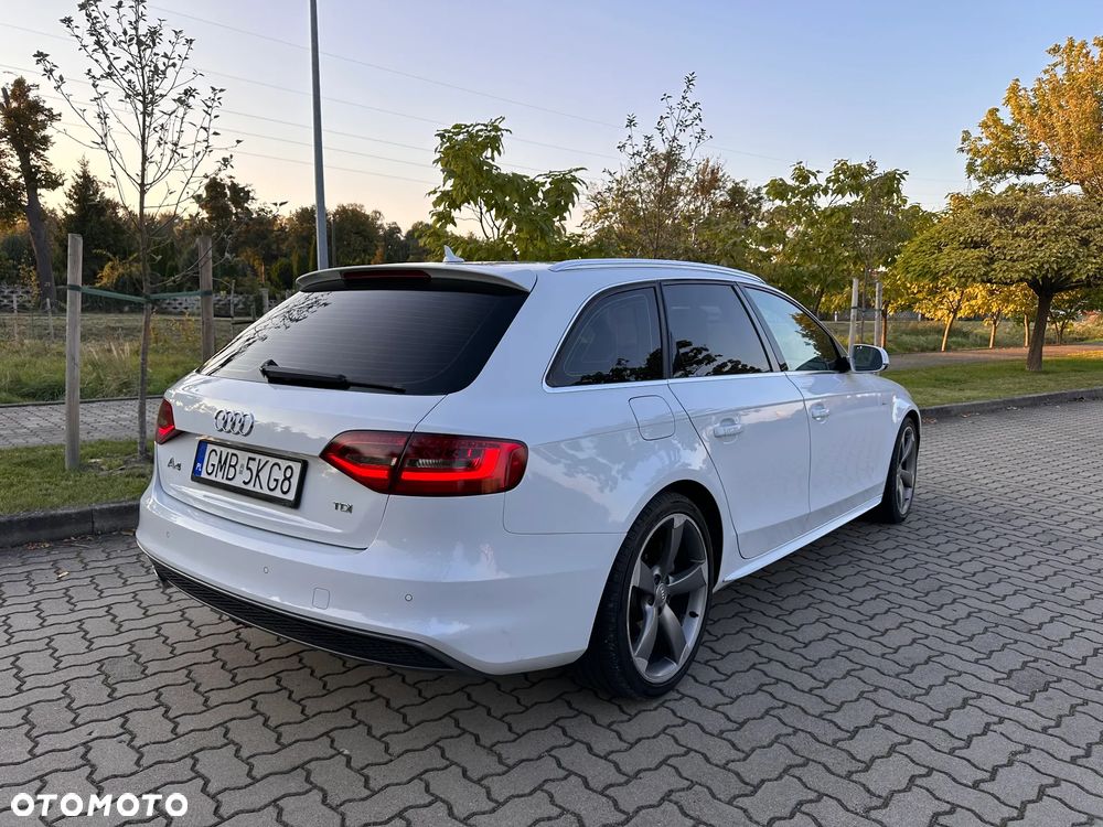 Audi A4 Avant 2.0 TDI e DPF S line Sportpaket - 31