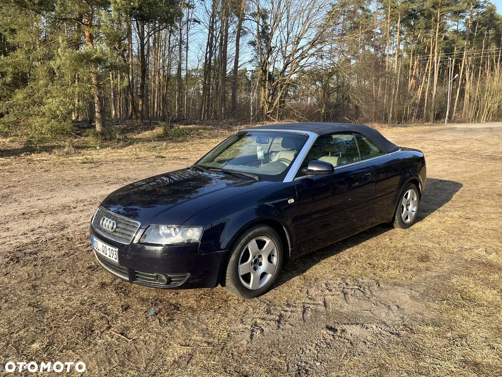 Audi A4 Cabrio 2.4 - 1