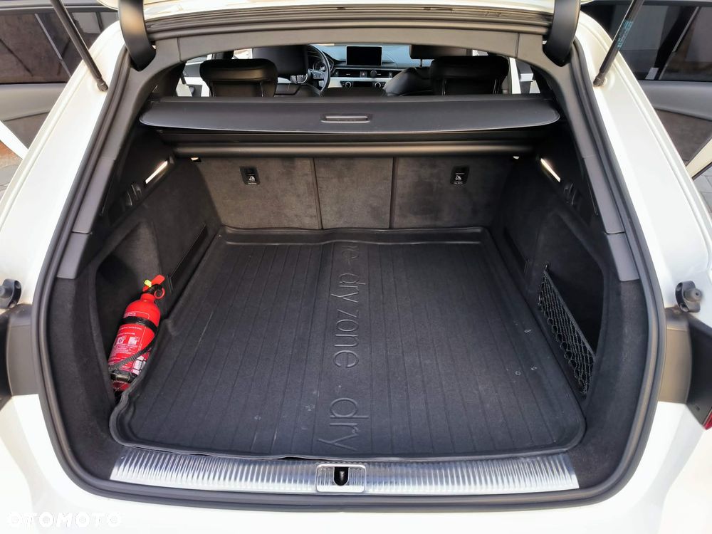 Audi A4 Avant 45 TFSI quattro S tronic S line - 12