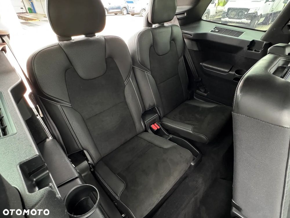Volvo XC 90 D5 AWD R-Design 7os - 9