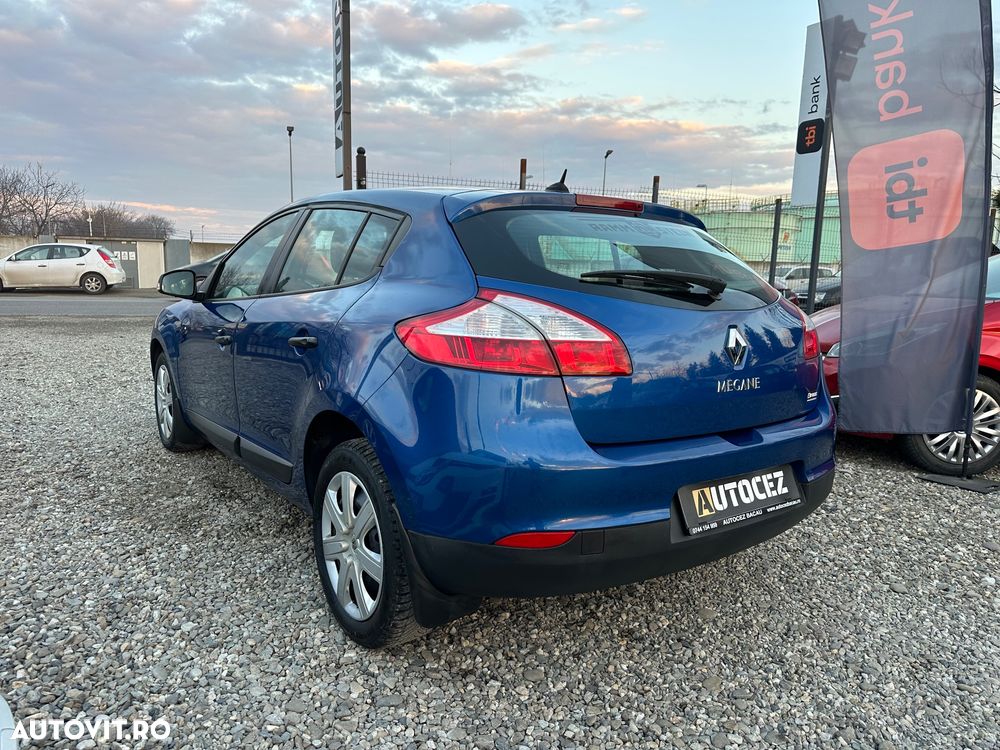 Renault Megane 1.6 16V 100 Authentique - 4