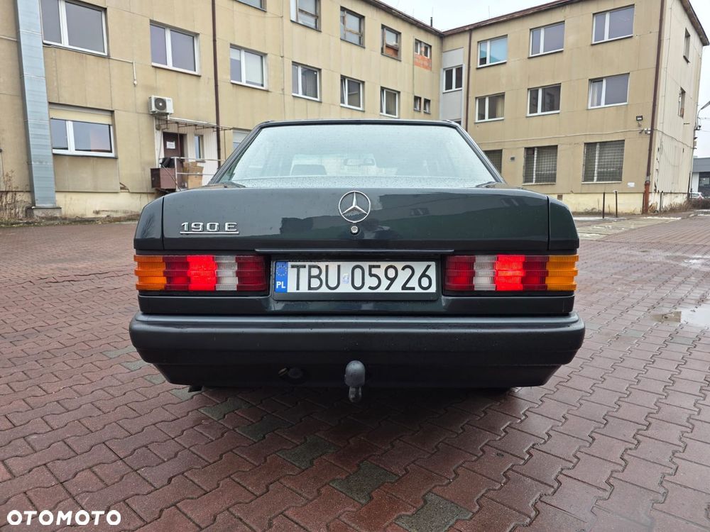 Mercedes-Benz W201 (190) - 4
