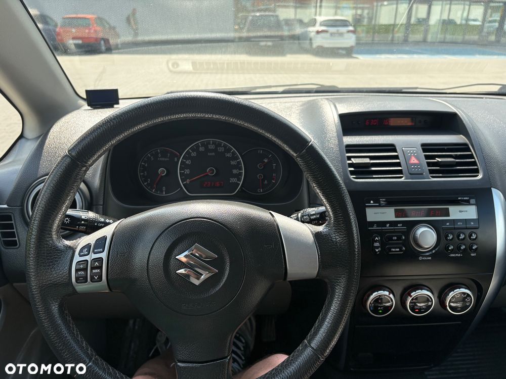Suzuki SX4 1.6 GS / Premium 4WD - 14