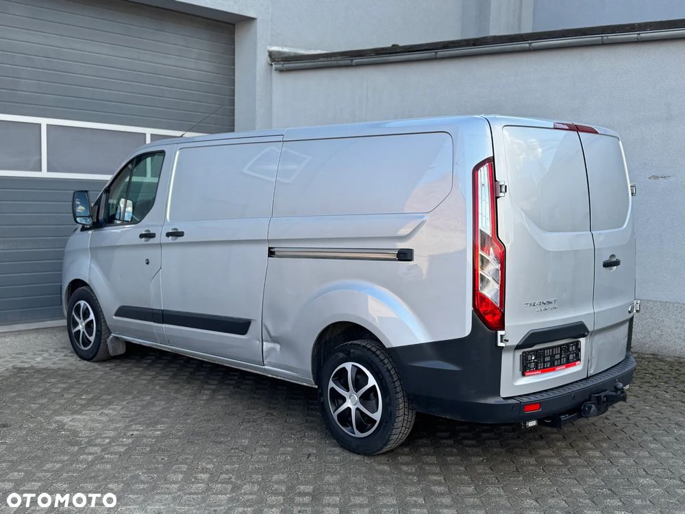 Ford Transit Custom - 13