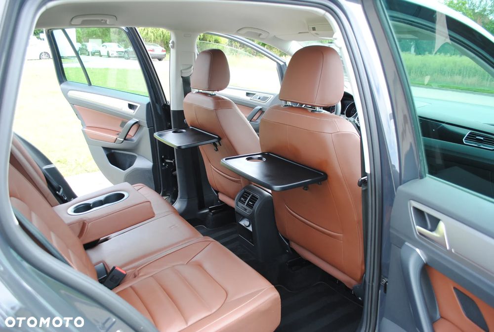 Volkswagen Golf Sportsvan 2.0 TDI (BlueMotion Technology) Sound - 25