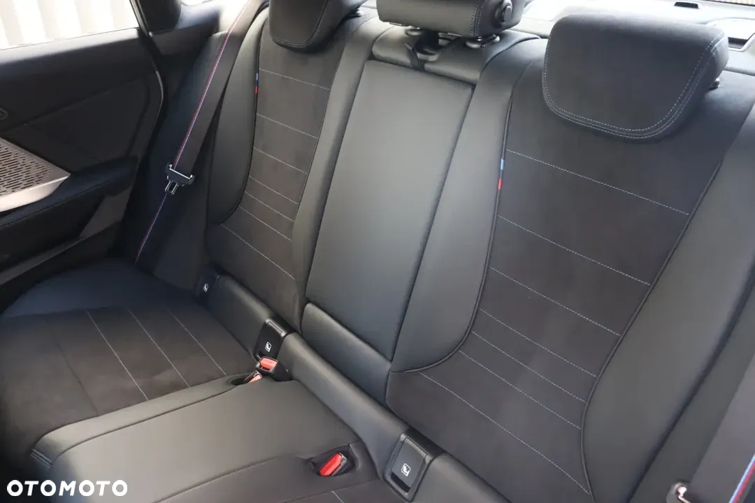 BMW Seria 2 218d sport - 11