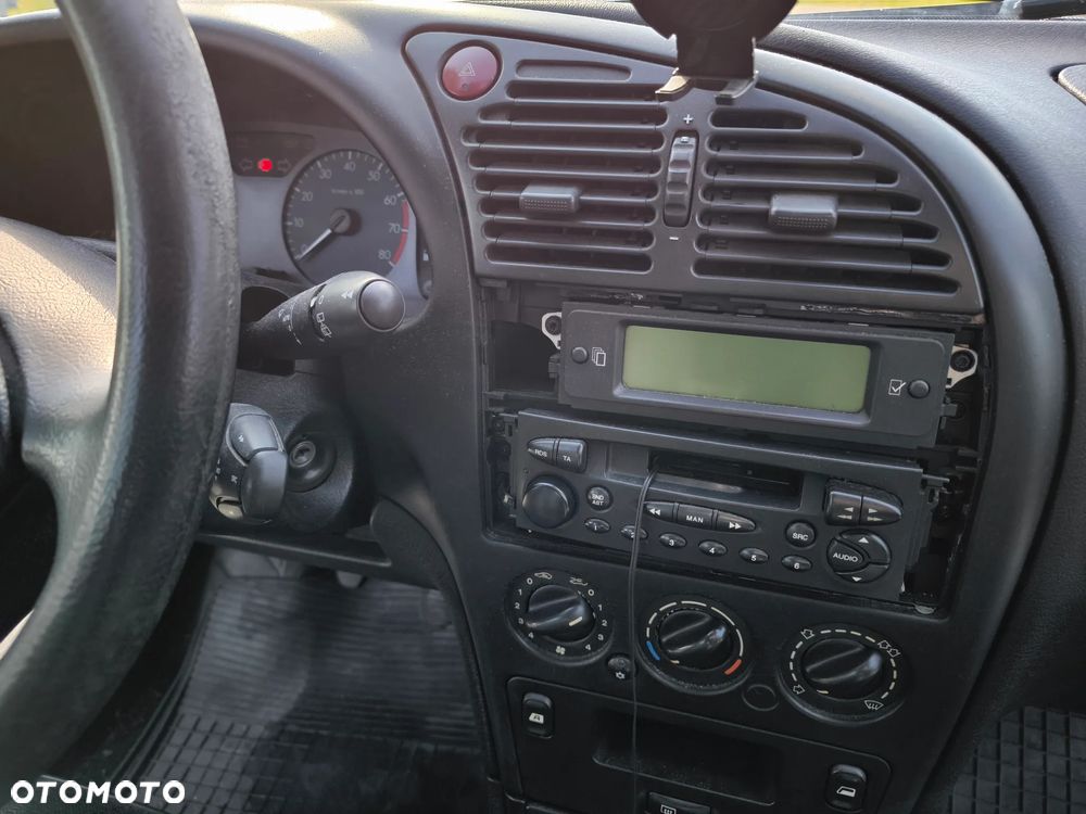 Citroën Xsara 1.6i Exclusive - 21