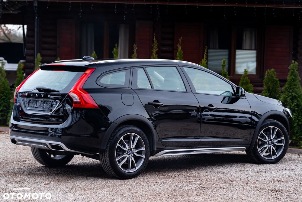 Volvo V60 Cross Country D3 Geartronic - 9