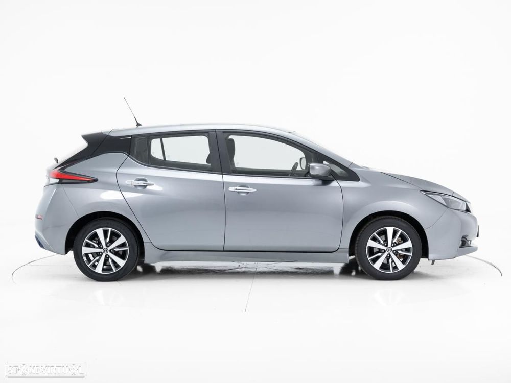Nissan Leaf - 2