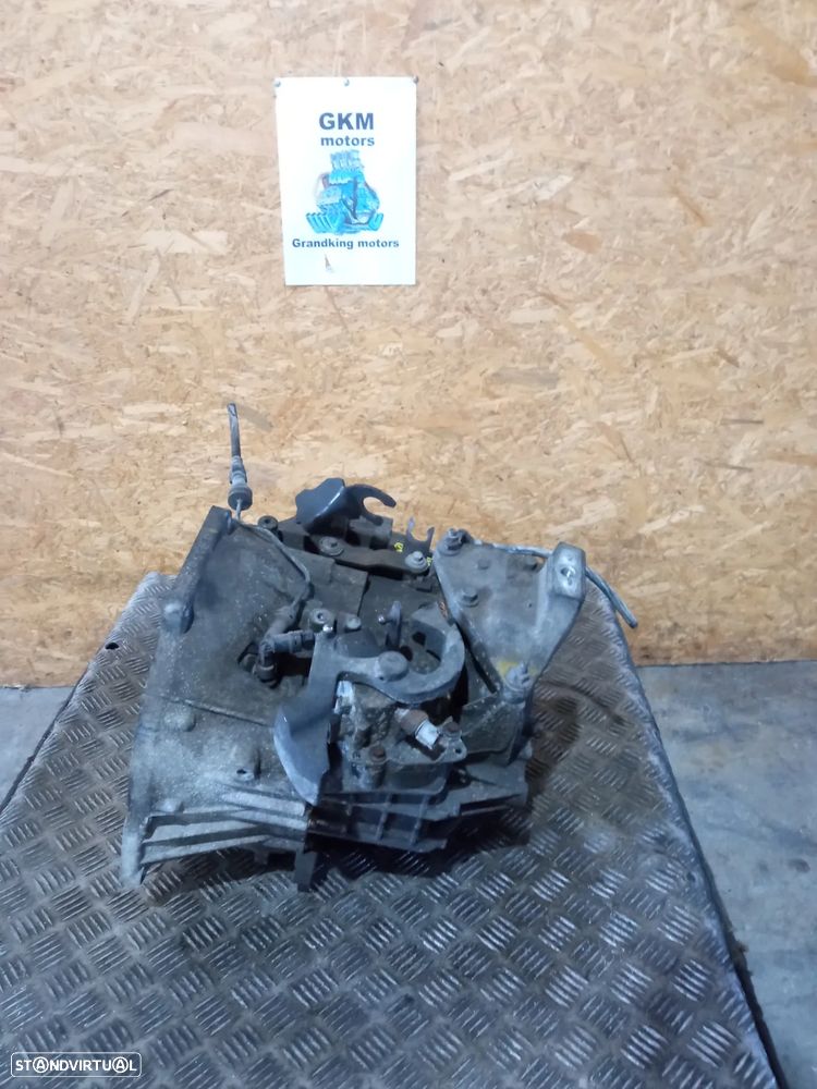 Caixa de velocidades Ford Mondeo 1.8 TDCi REF: 7G9R 7002 ZF - 4