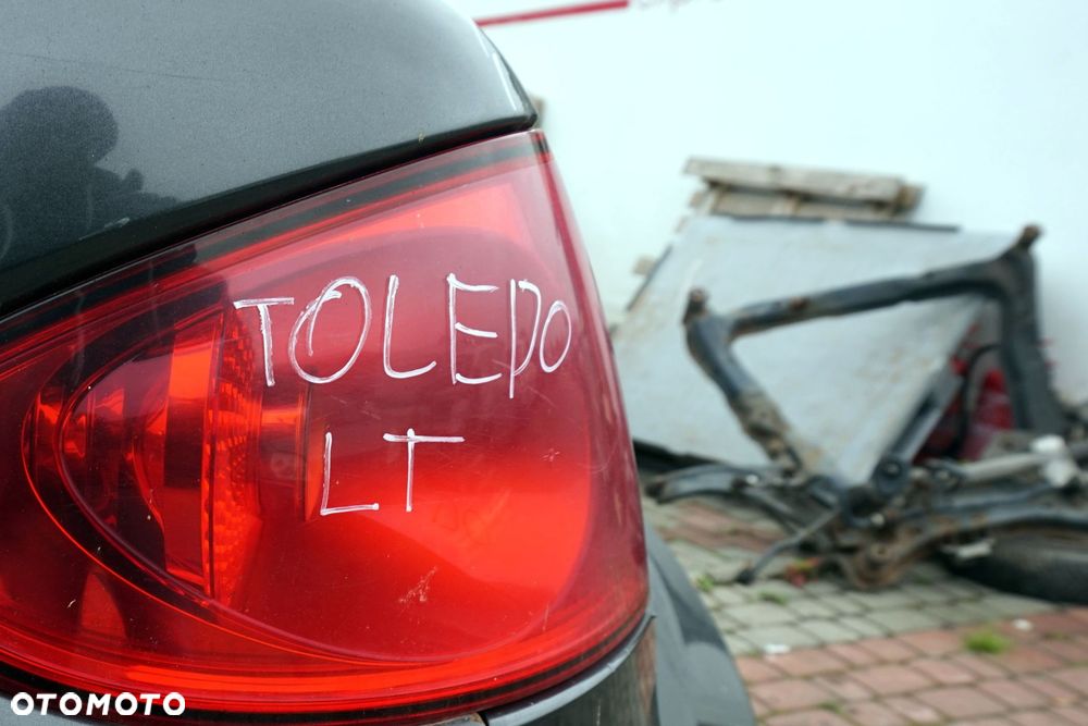 LAMPA TYLNA LEWA TOLEDO III 5P 5P5945111A SEAT 2004-2009 - 3