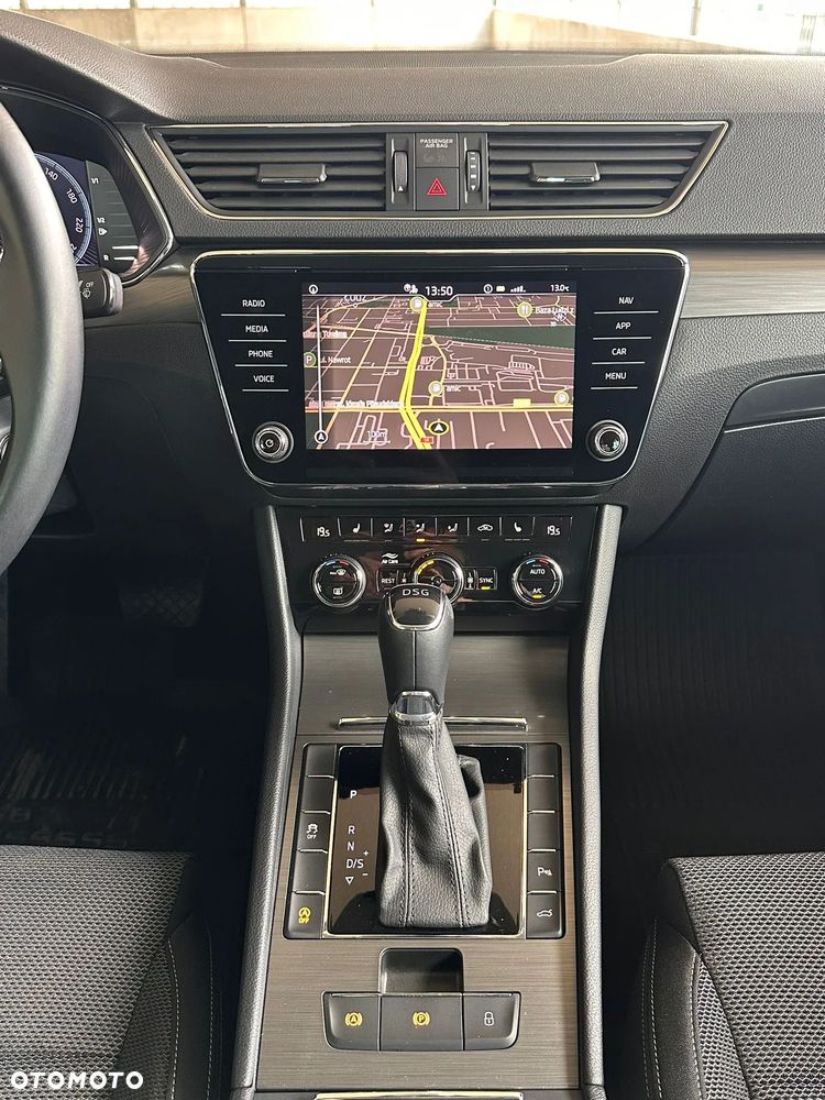 Skoda Superb 2.0 TSI Style DSG - 13