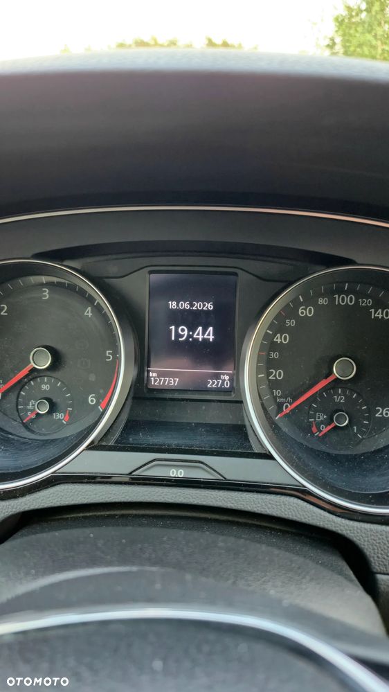Volkswagen Passat 2.0 TDI BMT Comfortline - 9