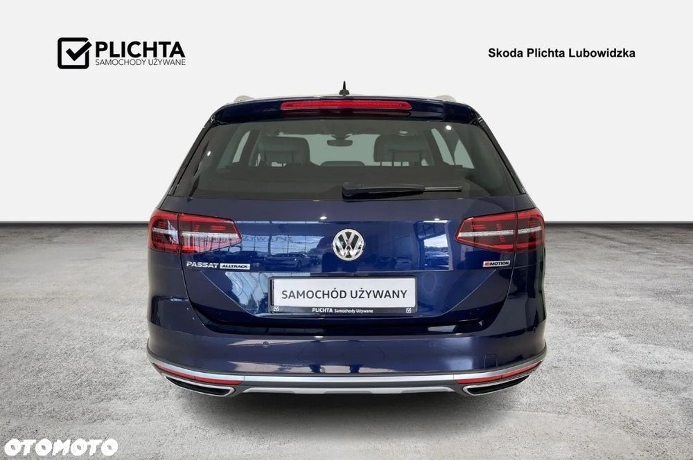 Volkswagen Passat Variant 2.0 TDI SCR DSG 4Motion Alltrack - 3