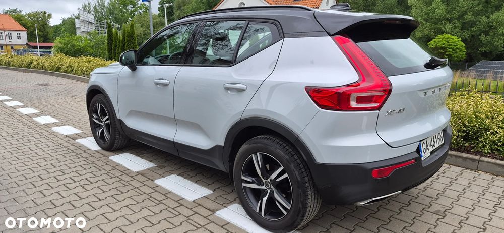 Volvo XC 40 T3 R-Design - 3