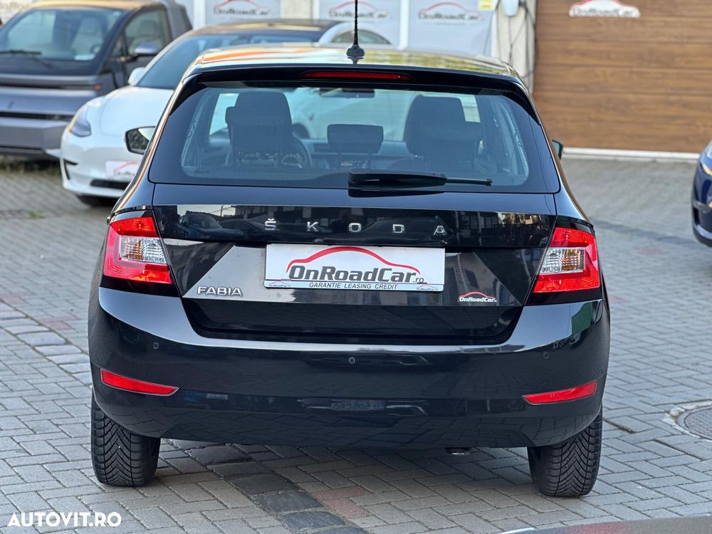 Skoda Fabia 1.0 MPI Cool Plus - 12