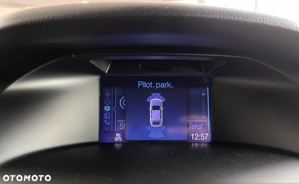 Ford Focus 1.6 EcoBoost Titanium - 26