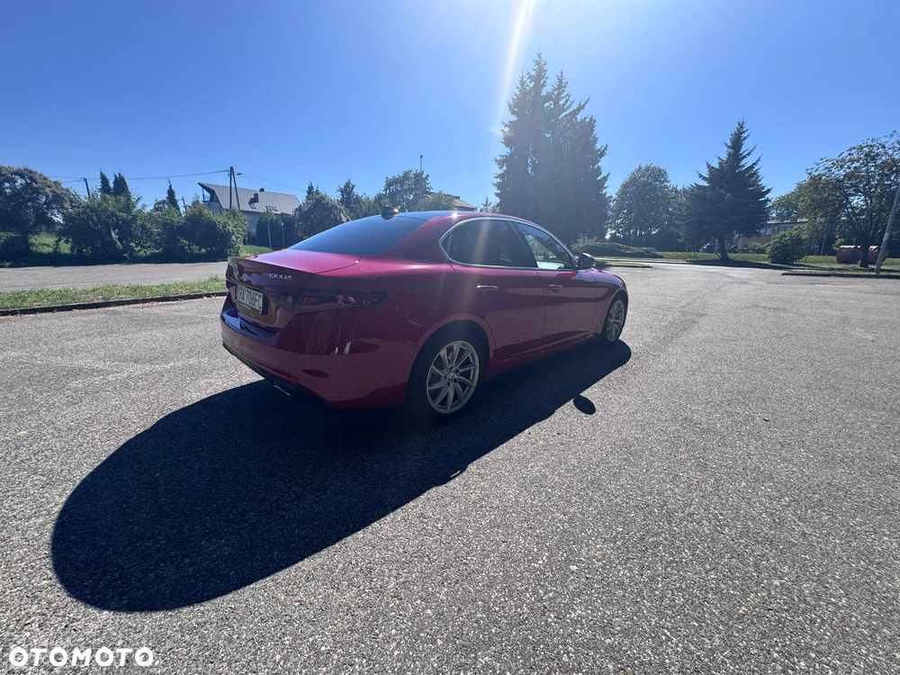 Alfa Romeo Giulia - 10