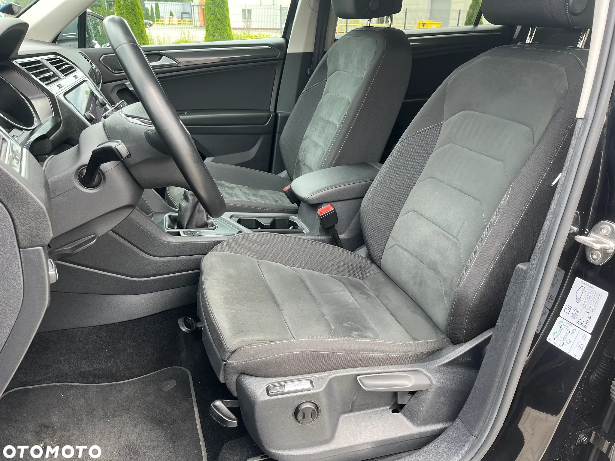 Volkswagen Tiguan - 22